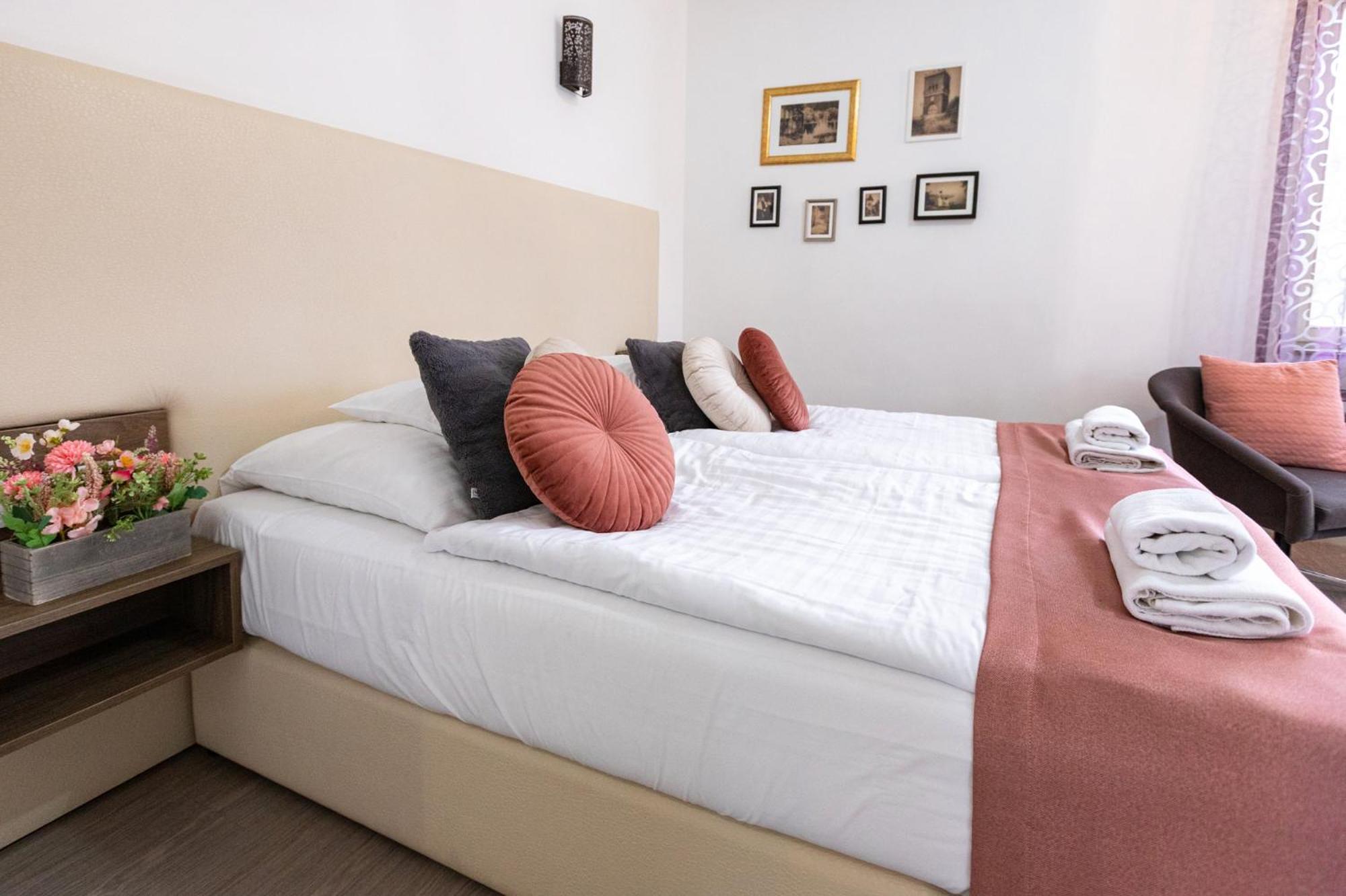 Csillag Villa Balatonalmádi Esterno foto