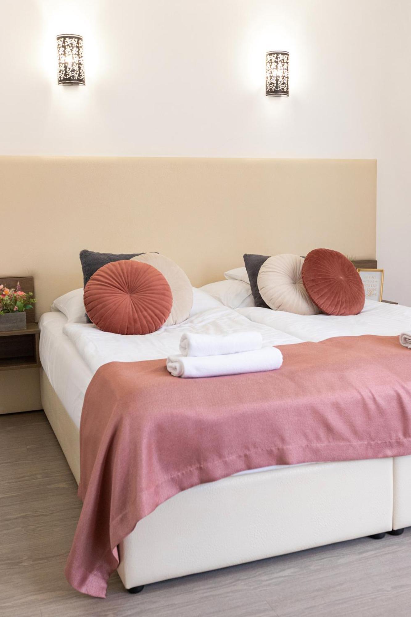Csillag Villa Balatonalmádi Esterno foto